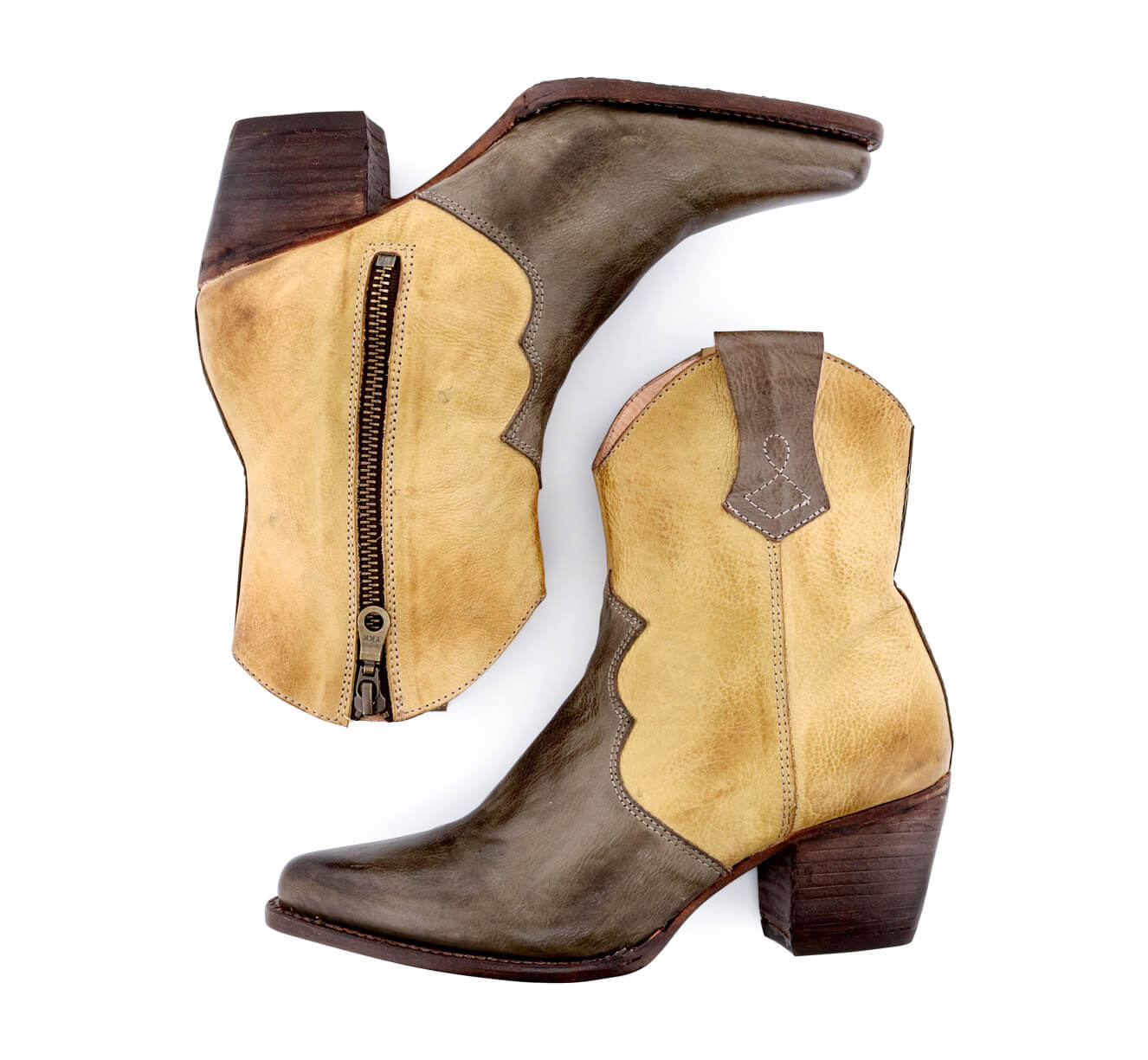 A pair of Oak Tree Farms Baila cowboy boots.